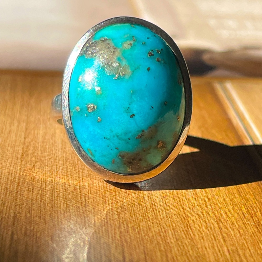Pure 925 Sterling silver with natural turquoise in US 7